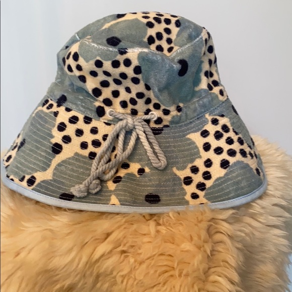 Juicy Couture hat - Picture 1 of 3